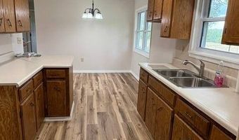 925 Peace Valley Rd, Ash Flat, AR 72513