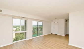 6145 EDSALL Rd 6145J, Alexandria, VA 22304