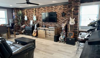 510 Deal Lake Dr 2H, Asbury Park, NJ 07712
