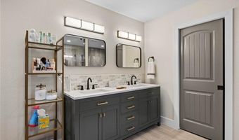 1002 NW 9th St, Bentonville, AR 72712