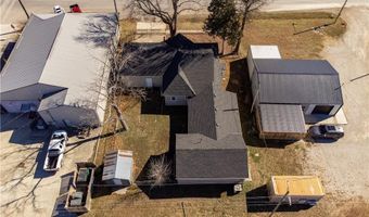 406 S Main St, Archie, MO 64725