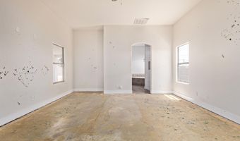 447 S WARNER Dr, Apache Junction, AZ 85120