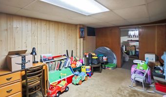418 S 12th St, Aberdeen, SD 57401