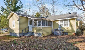 107 1st St, Barnesville, GA 30204