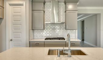 6307 ROADSTEAD Ct, Apollo Beach, FL 33572