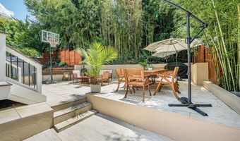 3662 VACATION Ln, Arlington, VA 22207