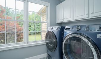 8750 Lavelle Rd, Athens, OH 45701