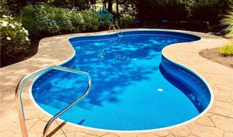 643 Middle Rd, East Greenwich, RI 02818