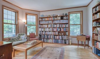 1047 Merrow Rd, Coventry, CT 06238