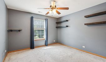 197 E Old Mill Trl, Antioch, IL 60002