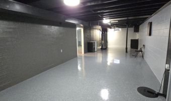 1222 NE 11th Ave, Aberdeen, SD 57401