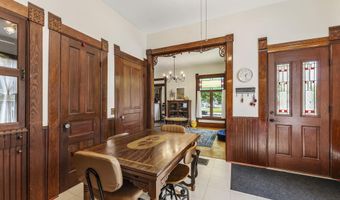 605 N COLLEGE Ave, Aledo, IL 61231