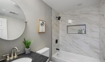 5623 EADS St NE, Washington, DC 20019