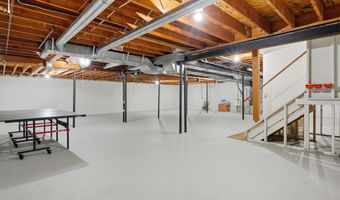 1657 Wake Robin Ct, Ann Arbor, MI 48103