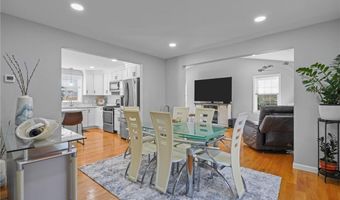 646 Natick Ave, Cranston, RI 02921