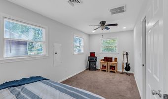 21 Park Ave, Bayville, NJ 08721