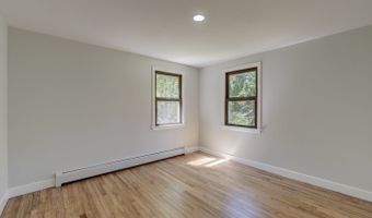 70 Doubleday Rd, Columbia, CT 06237