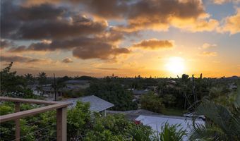 533 Ilimano St B, Kailua, HI 96734