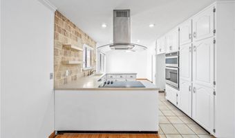16048 Wintun Rd, Apple Valley, CA 92307