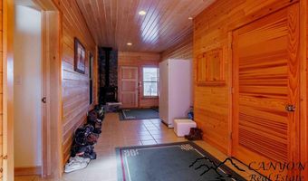40 Castle Rock Rd, Cody, WY 82414