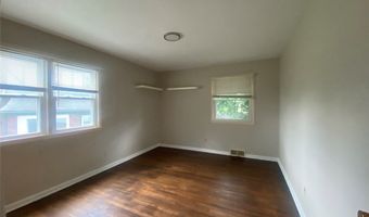 456 Sunset View Dr, Akron, OH 44320