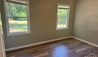 4 Brookview Dr, Savannah, GA 31406