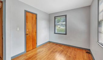 8 Fox Hill Ter, Ansonia, CT 06401