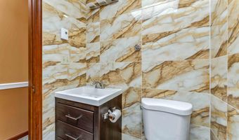 28 Penn Forest Trl, Albrightsville, PA 18210
