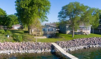 196 W Lake Dr, Arlington, SD 57212