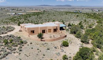 135 Los Rios Rd, Arroyo Hondo, NM 87513