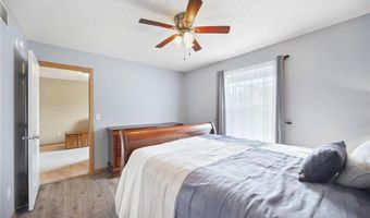 6595 Linwood Dr NE, Albertville, MN 55301