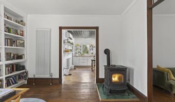 38 Union St, Belfast, ME 04915