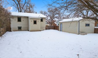 704 S Harrison St, Aberdeen, SD 57401