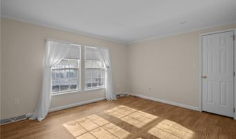 77 Lear Dr, Coventry, RI 02816