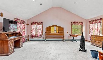 101 Cobble Hill Rd, Lincoln, RI 02865