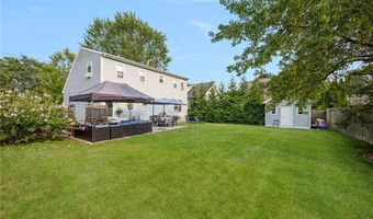 121 Spofford Ave, Warwick, RI 02888