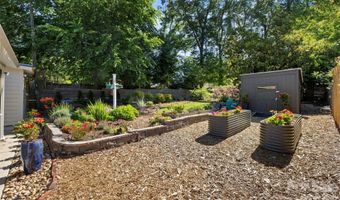 1816 Umstead St, Charlotte, NC 28205