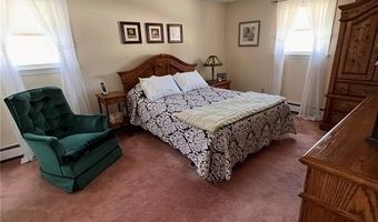1 Midlands Dr, East Greenwich, RI 02818