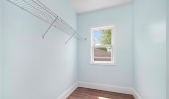 87 Lyman Ave, North Providence, RI 02911