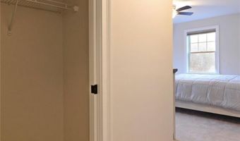 13 Arnold Ave 1, Jamestown, RI 02835