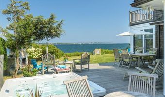 4 Hull Cove St, Jamestown, RI 02835