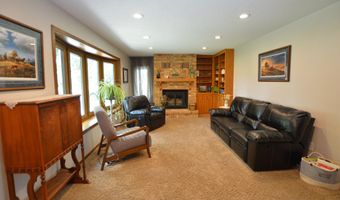 2214 SE 14th Ave, Aberdeen, SD 57401