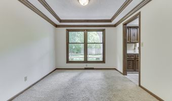 6843 Glacier Dr, Indianapolis, IN 46217