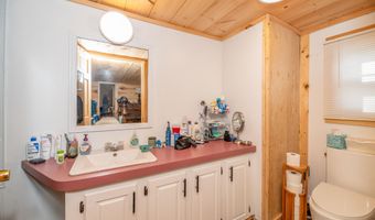 57 Barnett Way, Belgrade, ME 04917