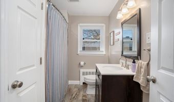 6 Eldorado Dr, Johnston, RI 02919