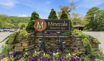 2 Falkenstein Dr 10, Alloway, NJ 07462
