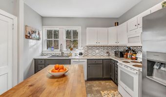 152 Lake St, Auburn, ME 04210