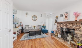 14 Village Way Unit 4, Alloway, NJ 07462