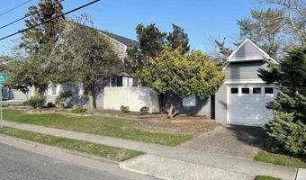 198 40th St, Avalon, NJ 08202