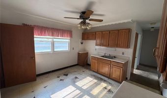 7912 Birkenhead Dr, Affton, MO 63123